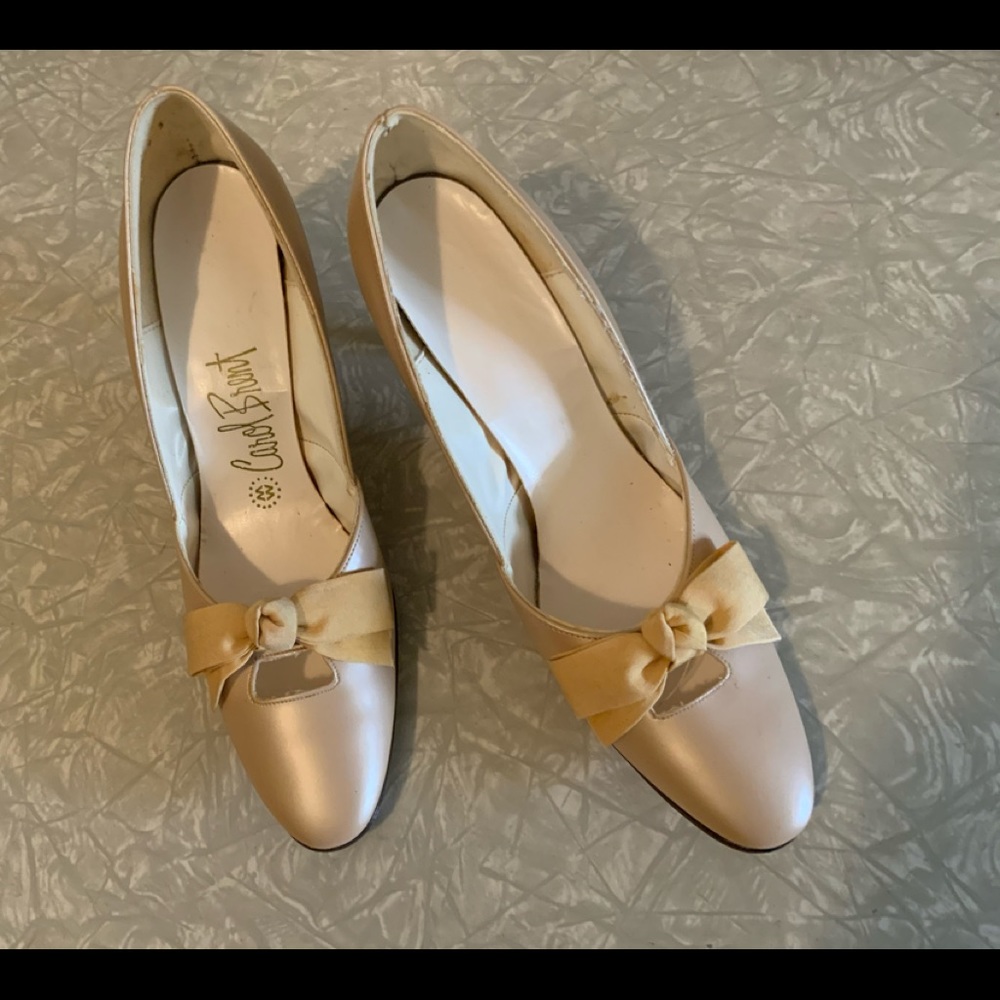 Vintage ~60s Carol Brent 3” Heels with Bows and Cute Cutout -NEVER WORN!